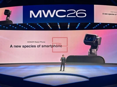 HONOR CEO Debuts AI Robot Phone at MWC 2026 to Wide Acclaim