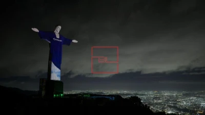 Embraer Lights Up Christ the Redeemer for Aviation Summit