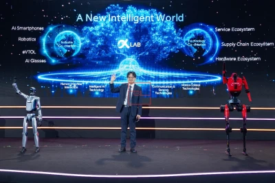 HONOR Debuts World’s First Robot Phone at LEAP 2026